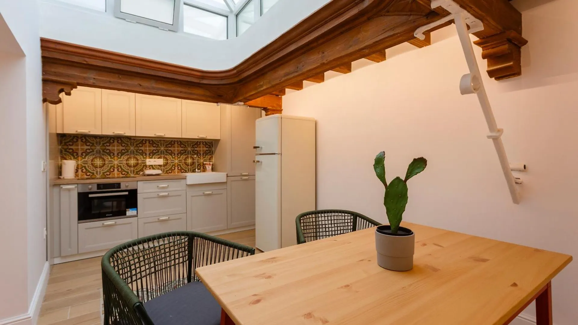 Estudio Amor Brujo By Cadiz4Rentals